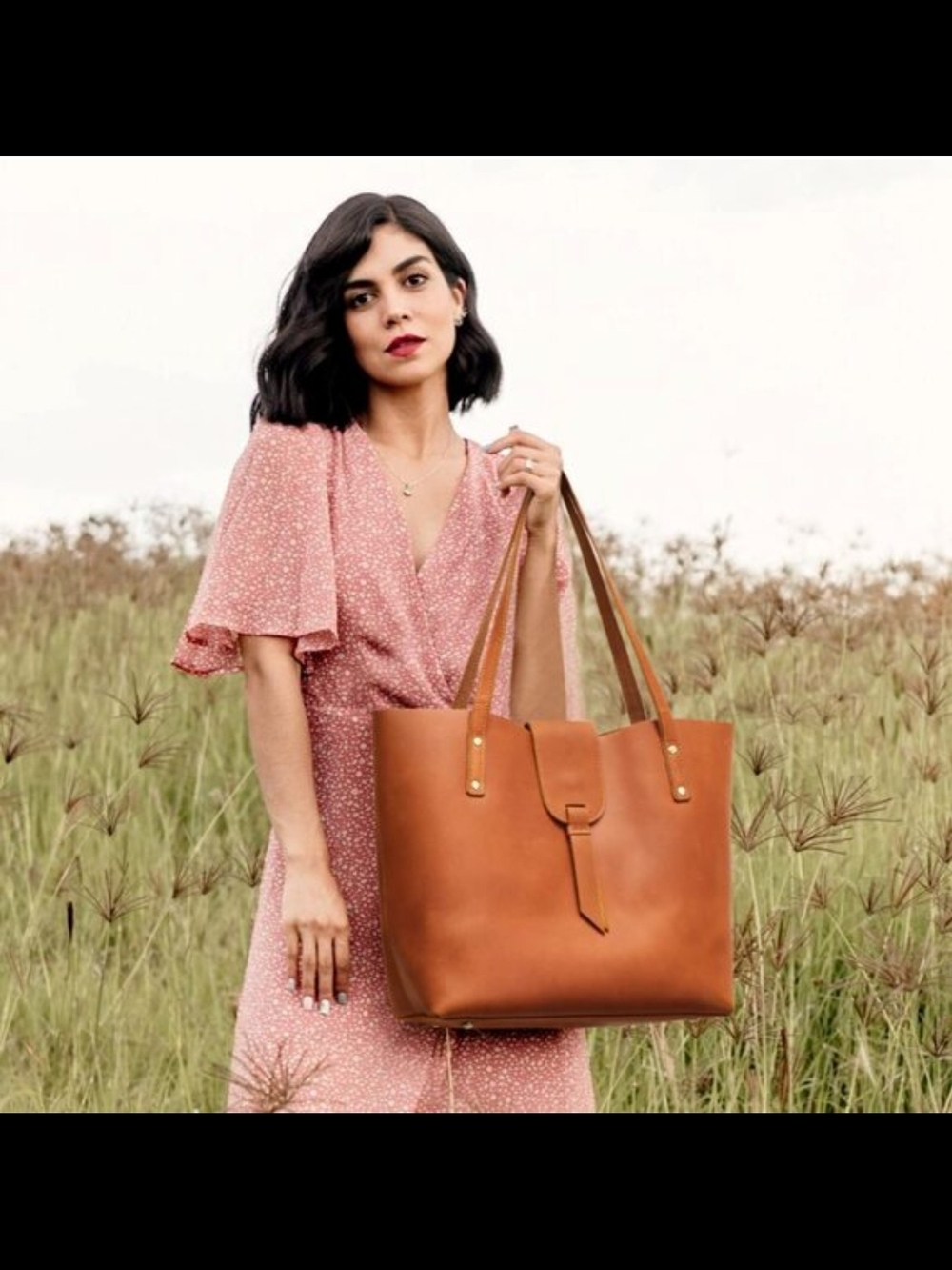S- Zone Large British Tan Distressed Buffalo Leather Tote